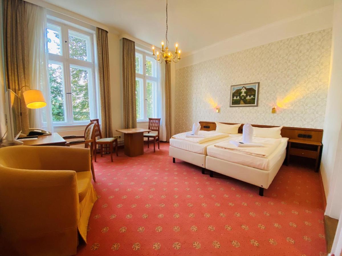 Hotel Kaiserhof Deluxe Любек Екстериор снимка